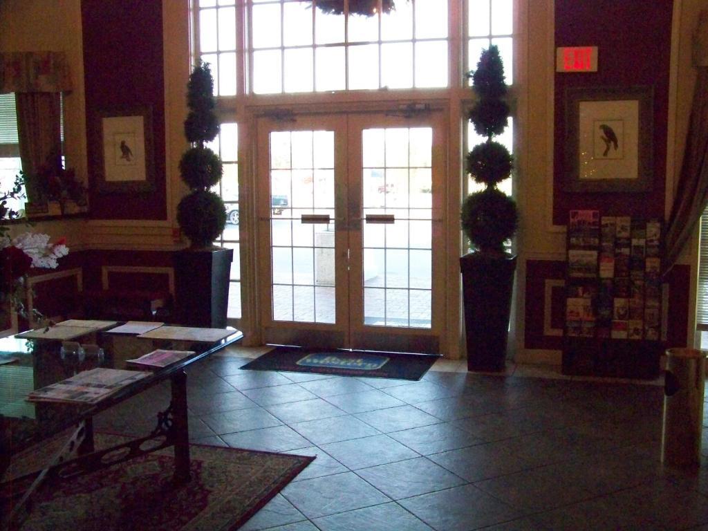 White Columns Inn طومسون المظهر الخارجي الصورة